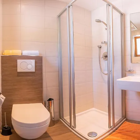 Konukevi Holzknecht 2*