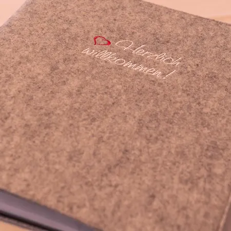 Holzknecht ゲストハウス 2*