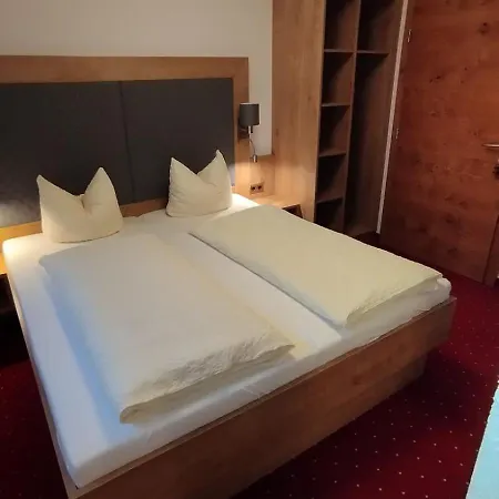 Holzknecht ゼルデン